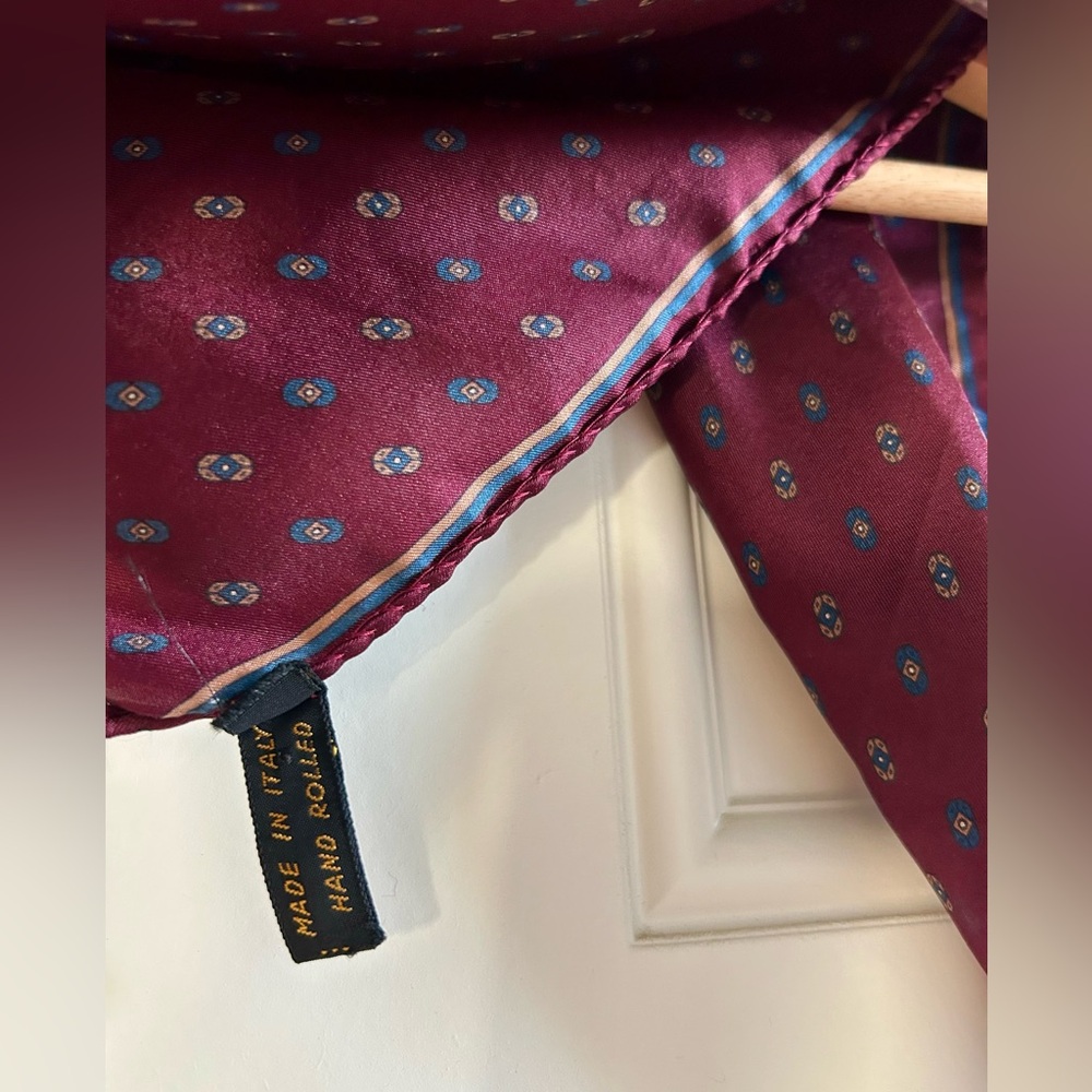 Ashear Vintage Pocket Square Scarf 100% Silk, Hand Rolled, 18.5" Made in Italy - Picture 5 of 16
